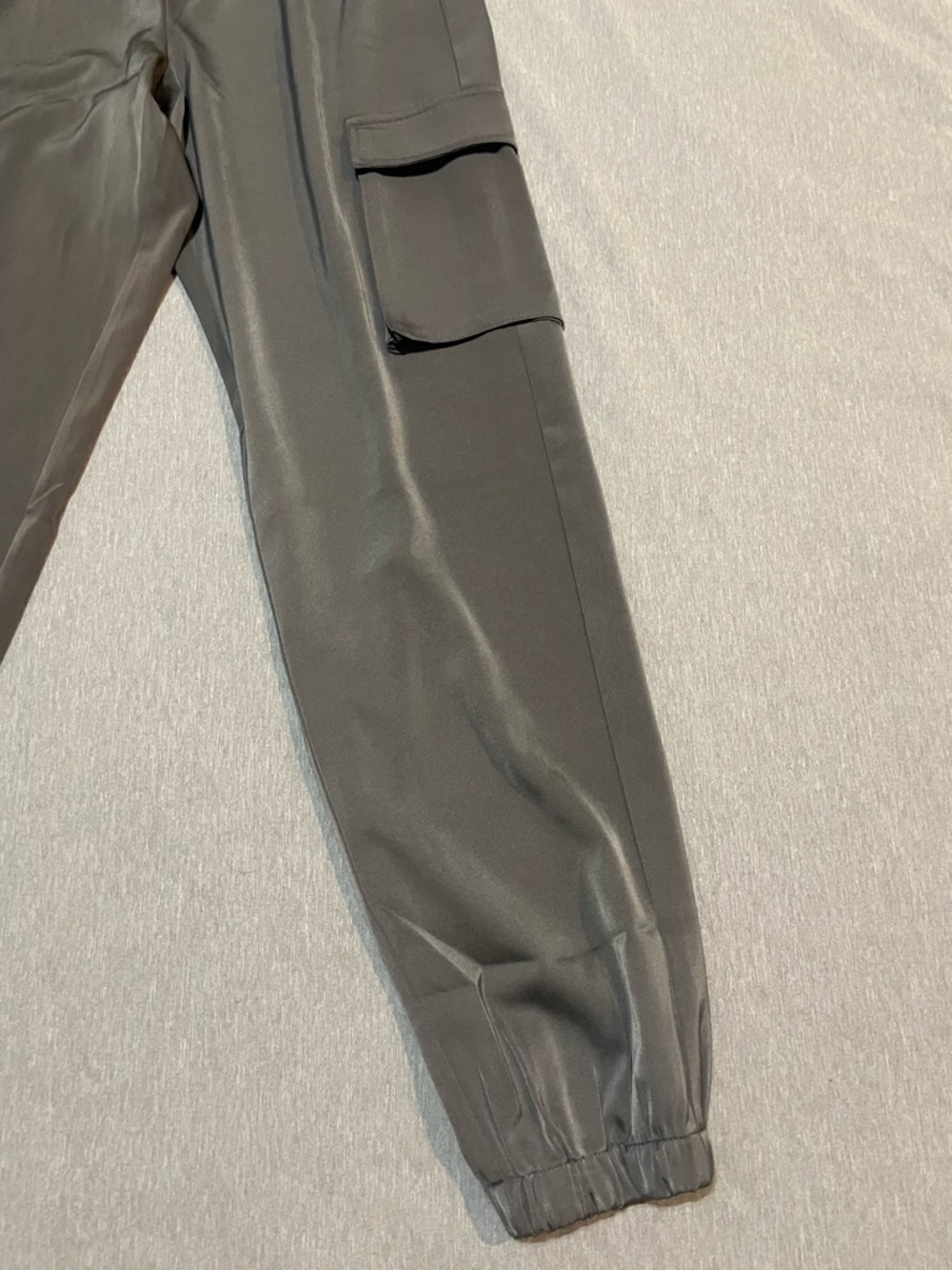 Splendid Satin Cargo Joggers Charcoal XS High Rise Luxe Athleisure Streetwear - Picture 5 of 12